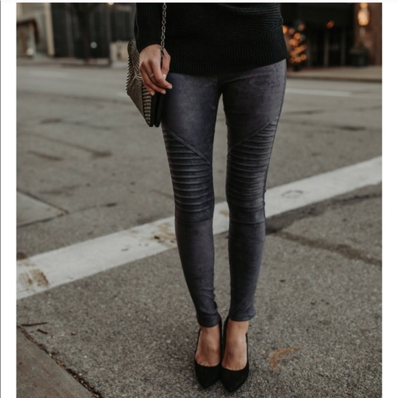 NEW Vegan Faux Suede Leggings Jeggings Riveted S - Picture 2 of 5